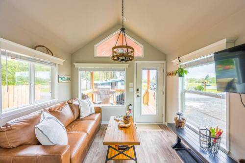 Rainforest Tiny Home Rustic — 4-Star Luxury Hotel in Forks, United States