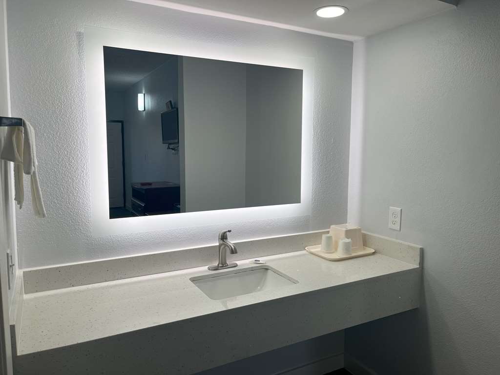 Motel 6 Cleveland MS Delta State University - photo 12