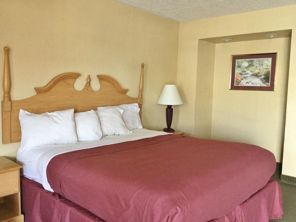 Americas Best Value Inn and Suites Conway - photo 18