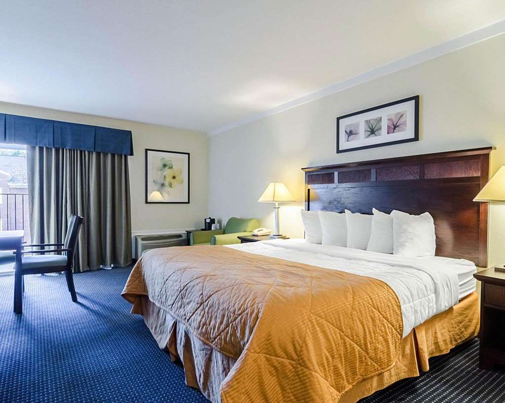 Rodeway Inn & Suites Williamsburg Central - photo 7