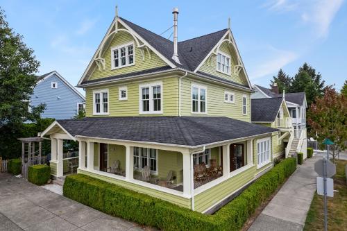 Sea Glass Tumbler by Seabrook Hospitality in Huntington Beach, United States