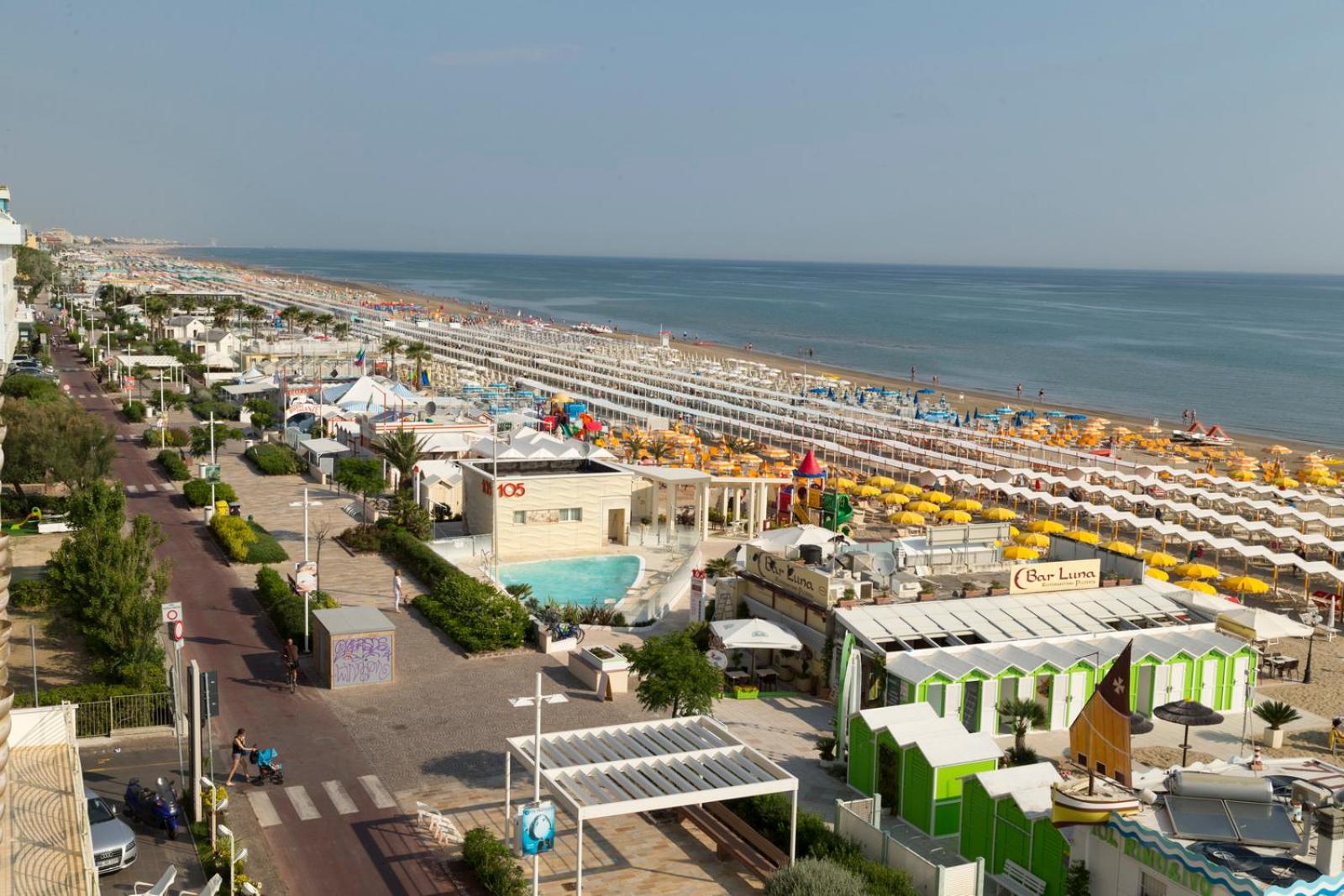 Hotel Astra - last minute hotel in Riccione