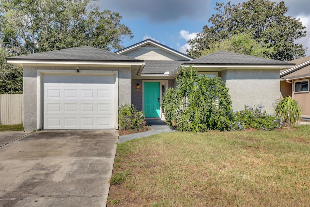 Ponte Vedra Beach Family Home 2 Mi to Beaches — 4-Star Luxury Hotel in Ponte Vedra Beach, United States