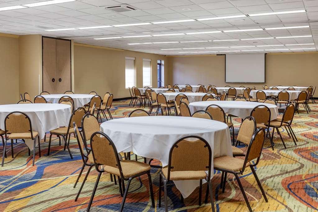 Quality Inn & Suites Hanes Mall - photo 34
