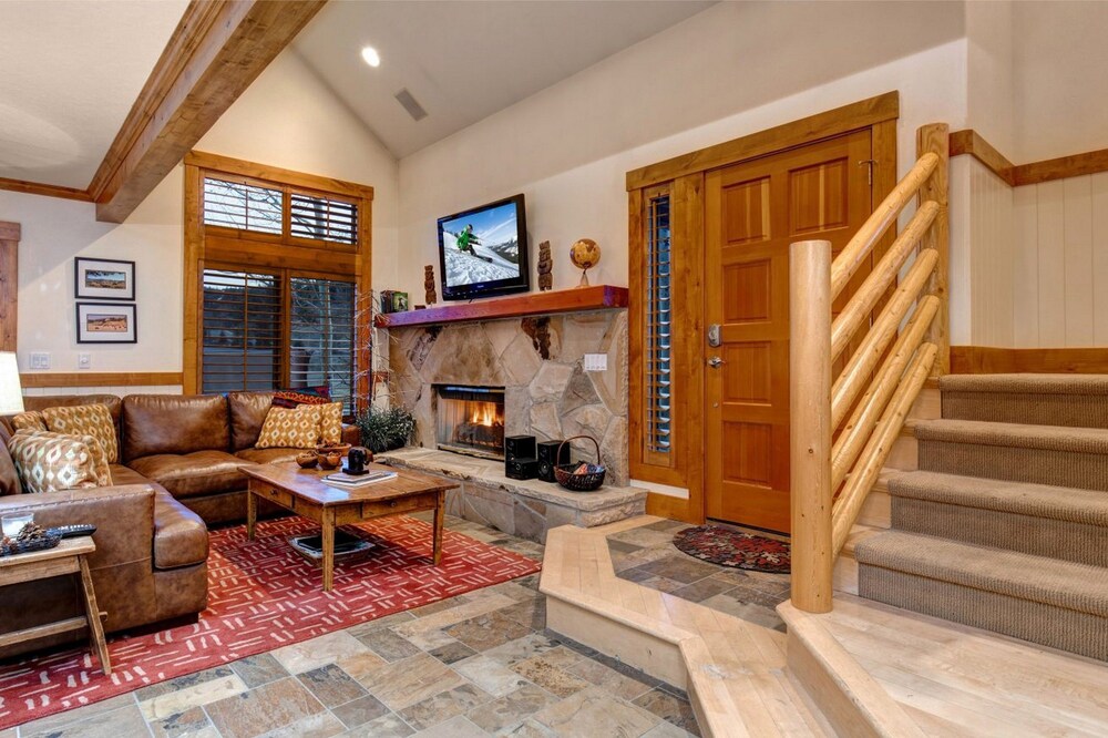 Abode at Silver Oak - photo 18