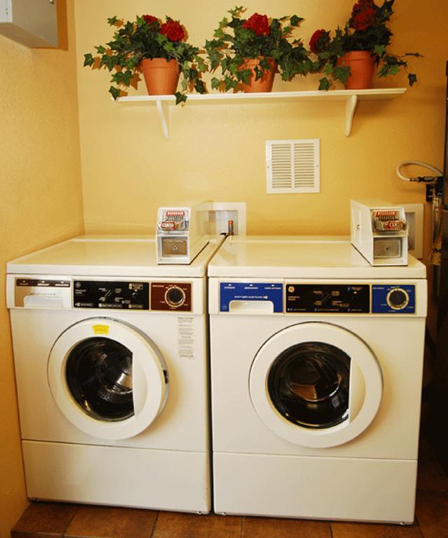 Affordable Inn Denver West - photo 5