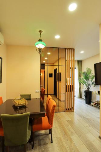 Comfortable 2BR Apt with 3 Balconies by Wehost
