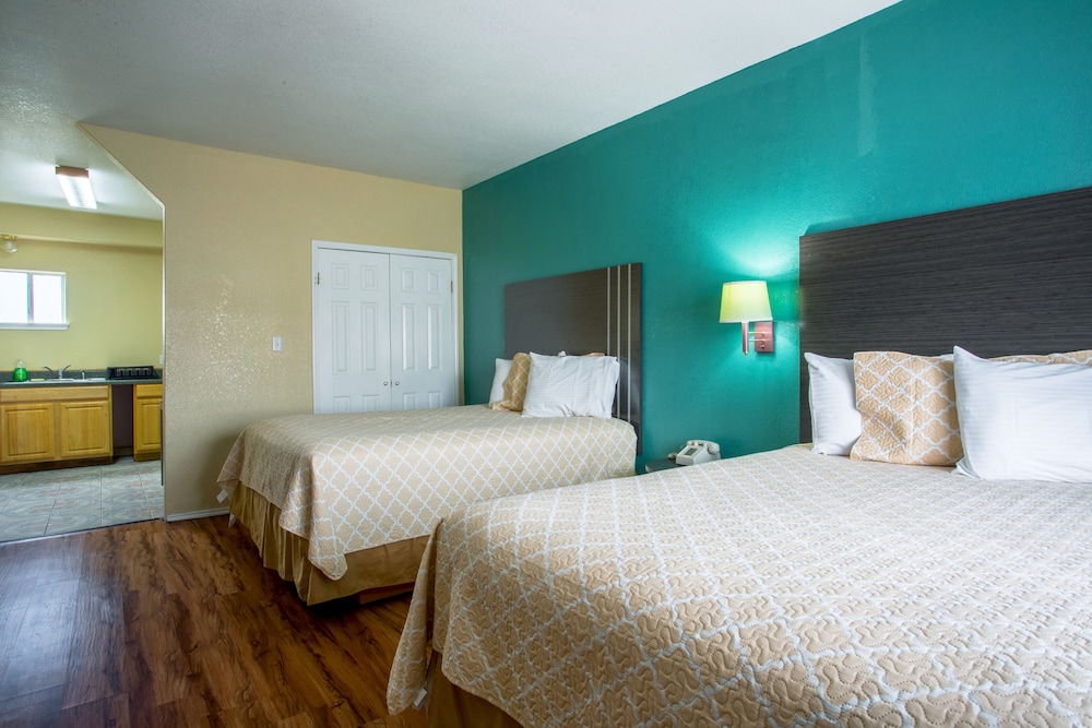 Pinn Road Inn and Suites - photo 10