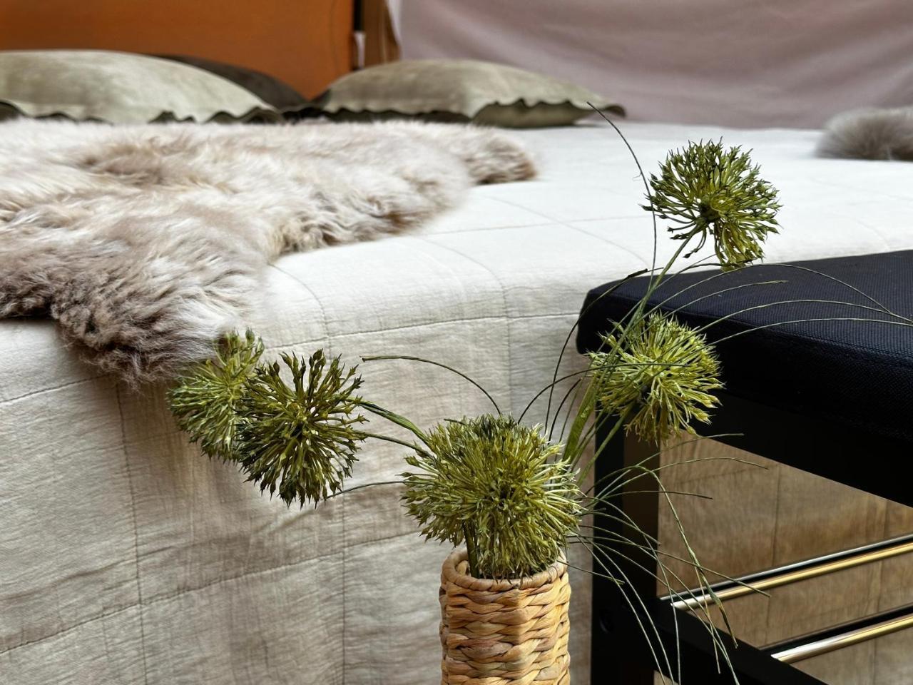 Romantic Luxus Glamping 1 - last minute hotel in Unknown City