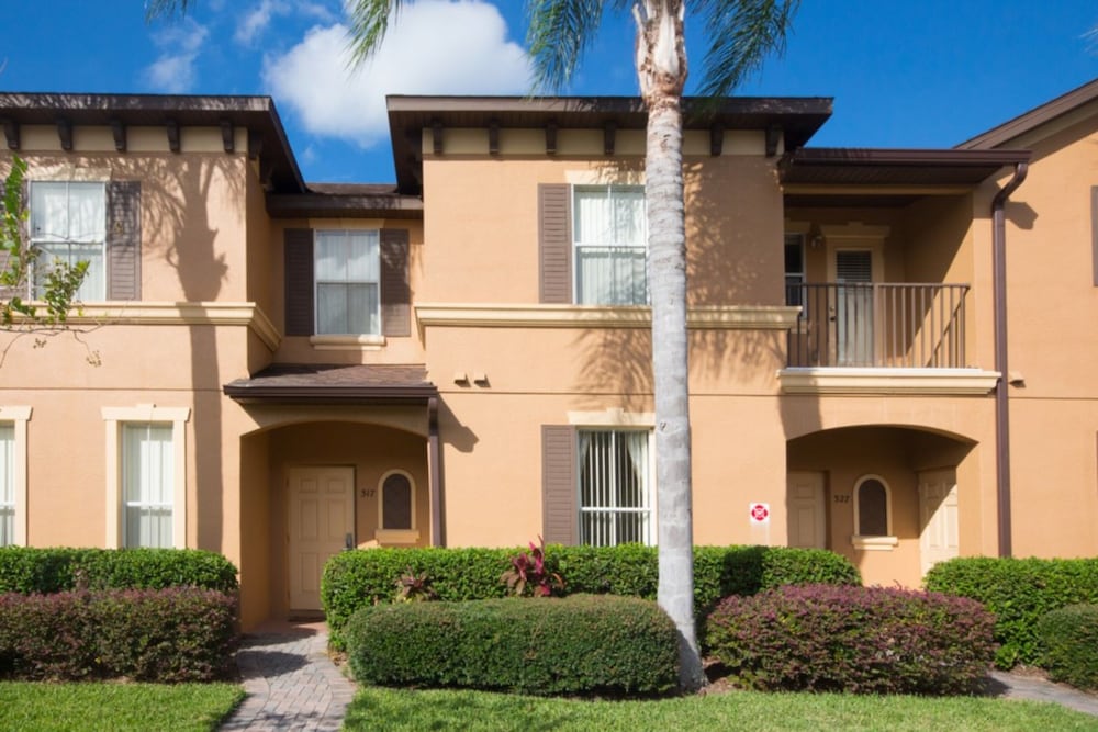 Maria's Regal Palms Resort Townhouse - photo 21