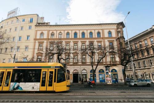 Center of the City it's only yours with two bedrooms 1 price for 3 — 4-Star Luxury Hotel in Budapest, Hungary