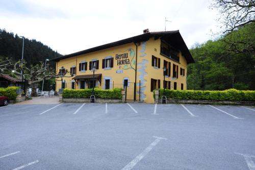 Hotel Rural Bereau — Lesaka — photo 3