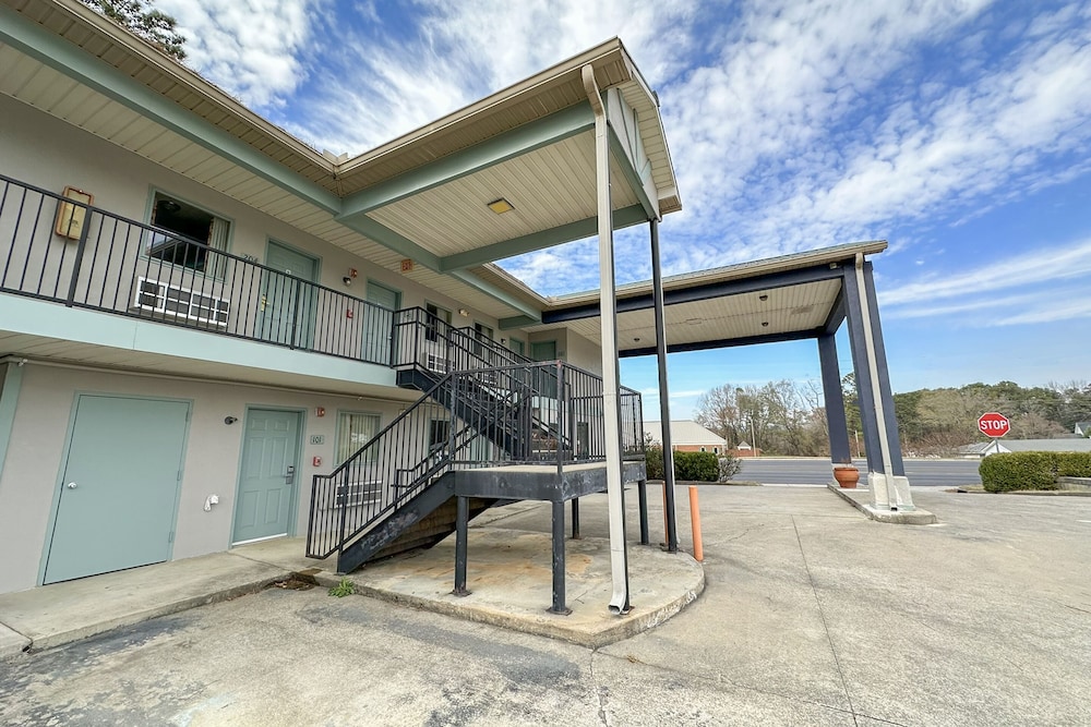 Garden Inn & Suites Rome Ga - photo 63