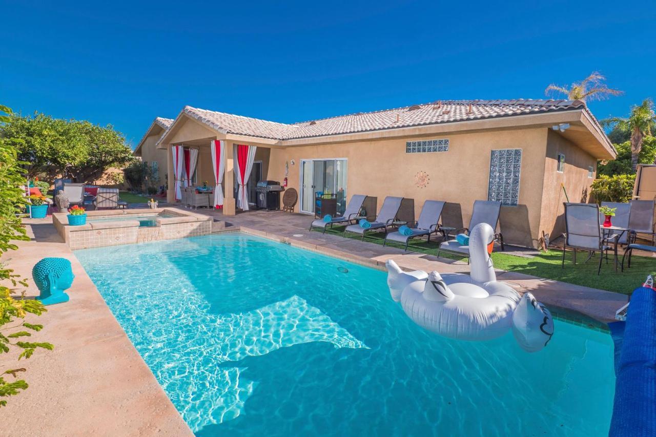 Swan House — 4-Star Luxury Hotel in Palm Springs, United States
