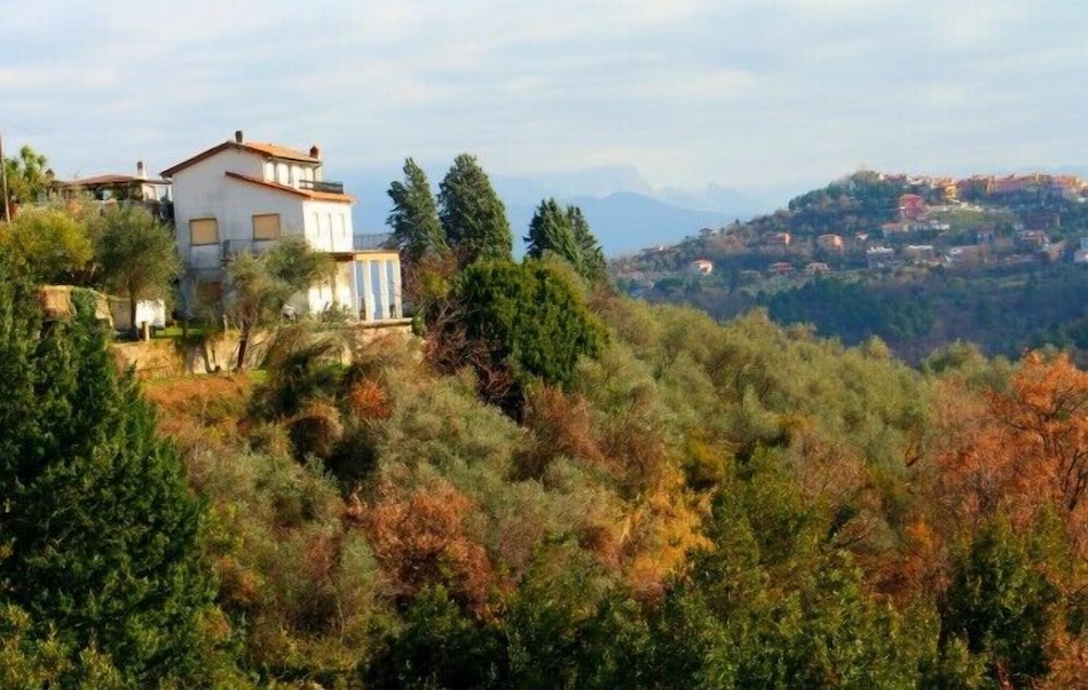 Oliva Azzurra — hotel in Vezzano Ligure