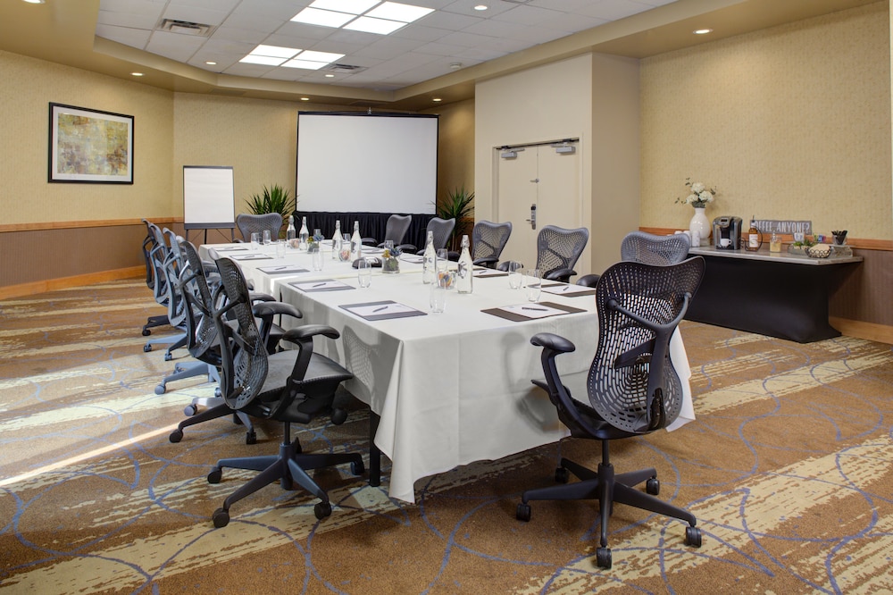 Embassy Suites by Hilton Phoenix Scottsdale - photo 58