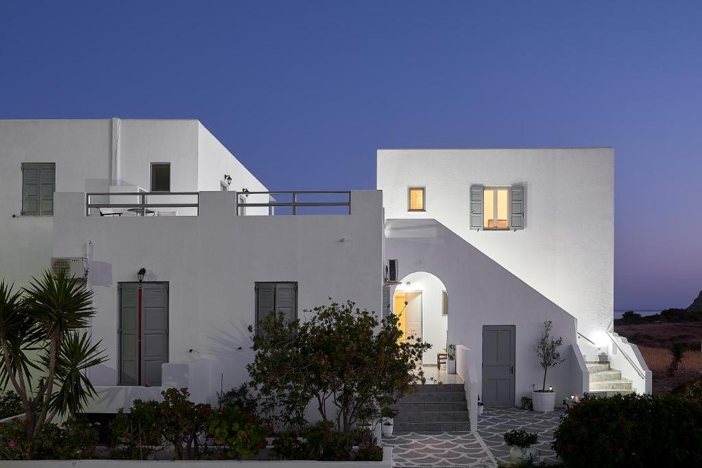 Muses Milos in Milos, Greece