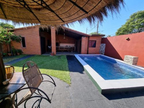 Hospedaje Confortable En Luque — Unknown City
