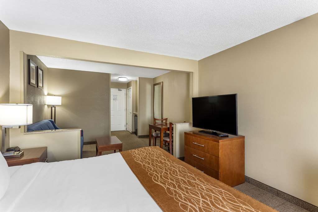 Comfort Inn Gurnee near Six Flags - photo 27