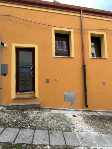 Sa domo de ziu Pedru — hotel in Sennori