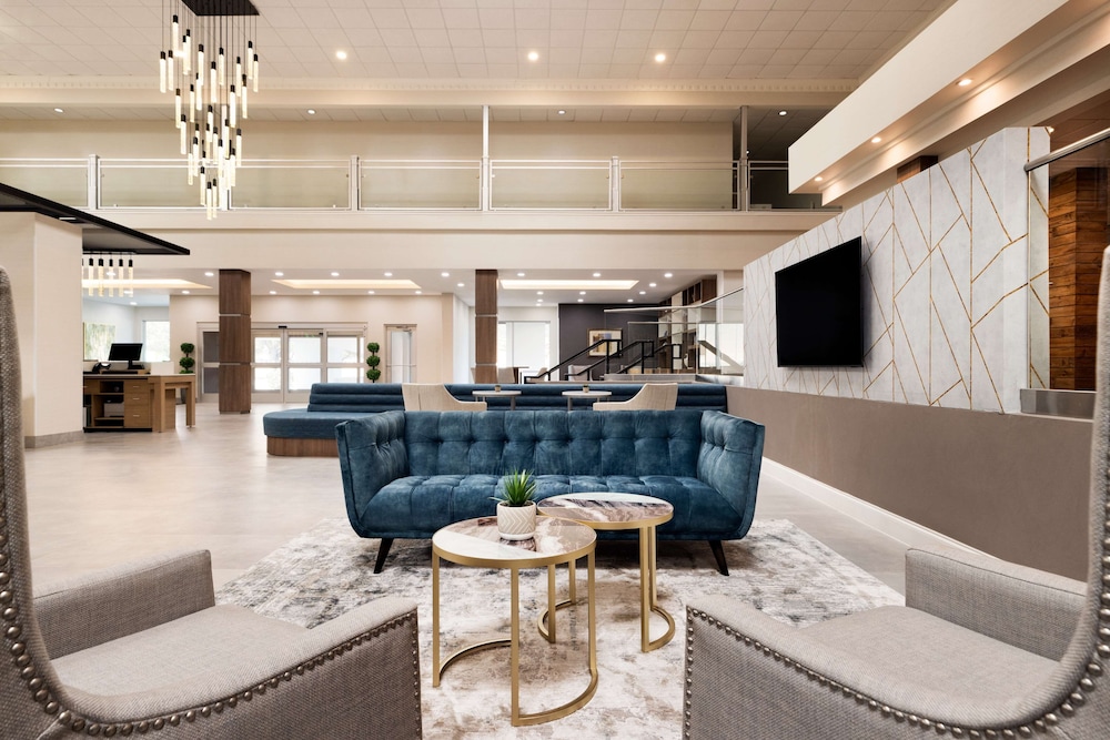 DoubleTree by Hilton Fort Worth South Hotel & Conference Center - photo 2