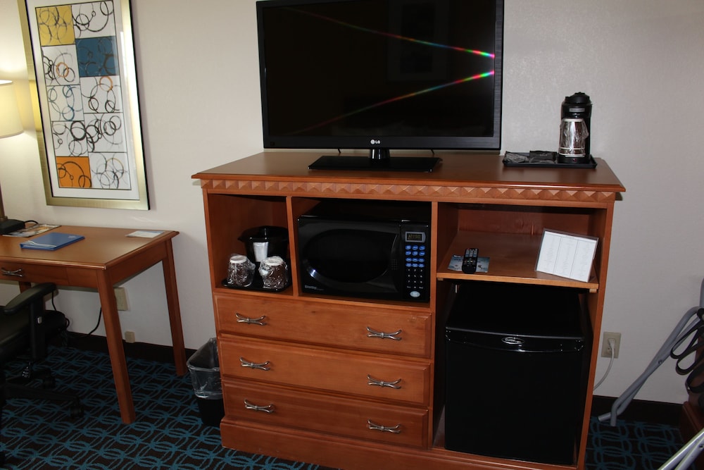 Fairfield Inn & Suites by Marriott Kansas City Liberty - photo 47