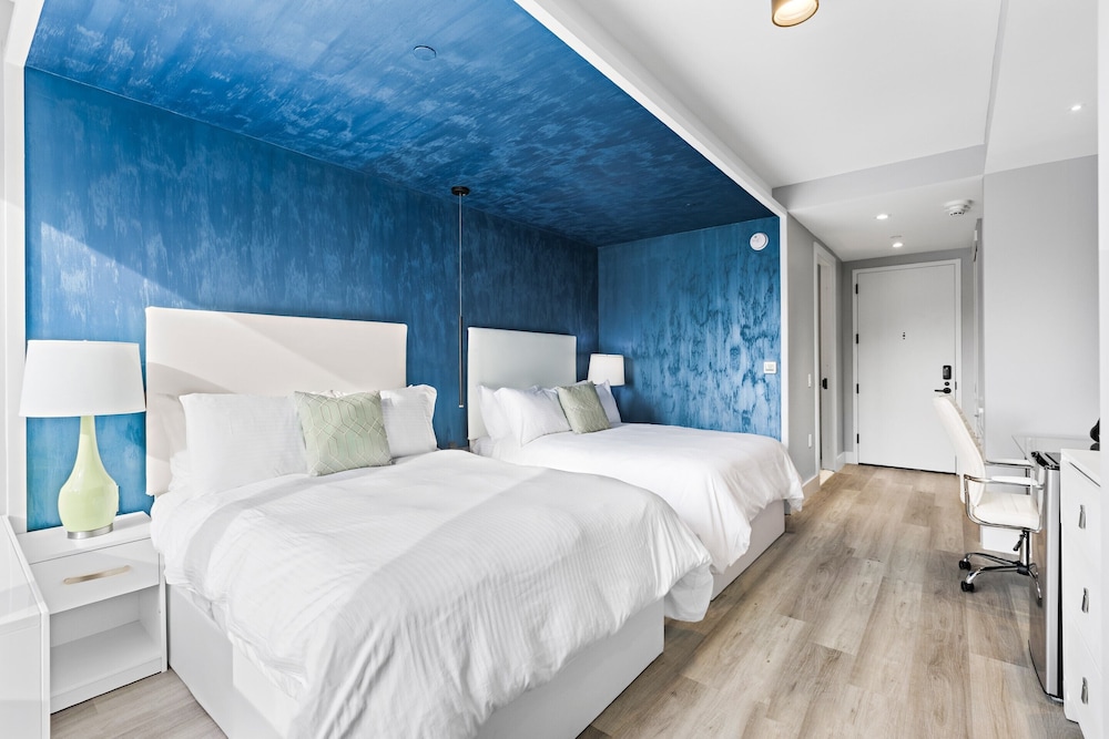 Global Luxury Suites at The Arches - photo 70