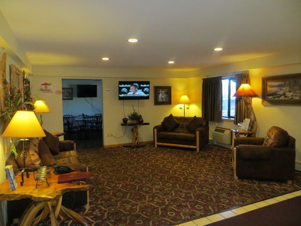 Super 8 by Wyndham Bridgeview of Mackinaw City - photo 47