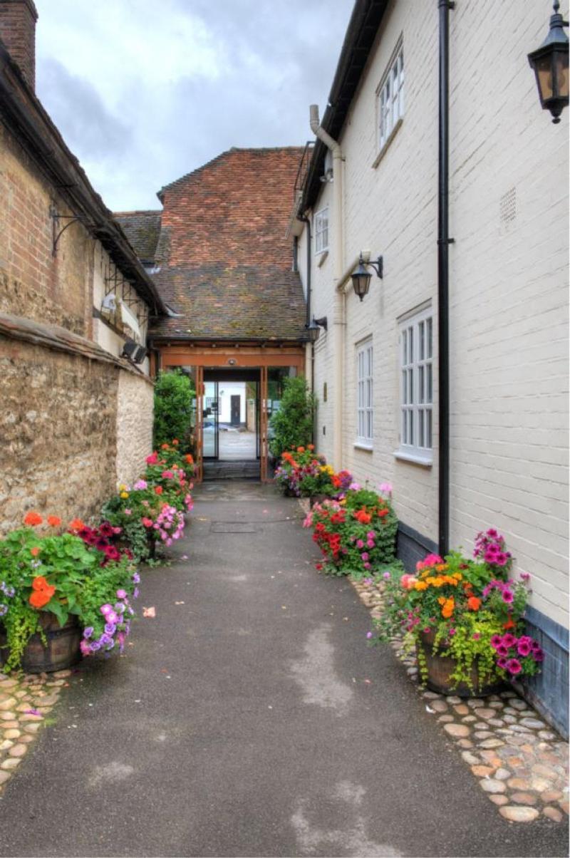 White Hart Hotel - last minute hotel in Cricklade