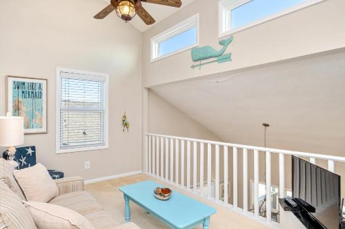Front Row by Oak Island Accommodations - photo 20