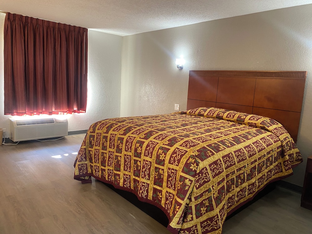 American Inn and Suites Atlanta Airport Jonesboro I 75 - photo 10