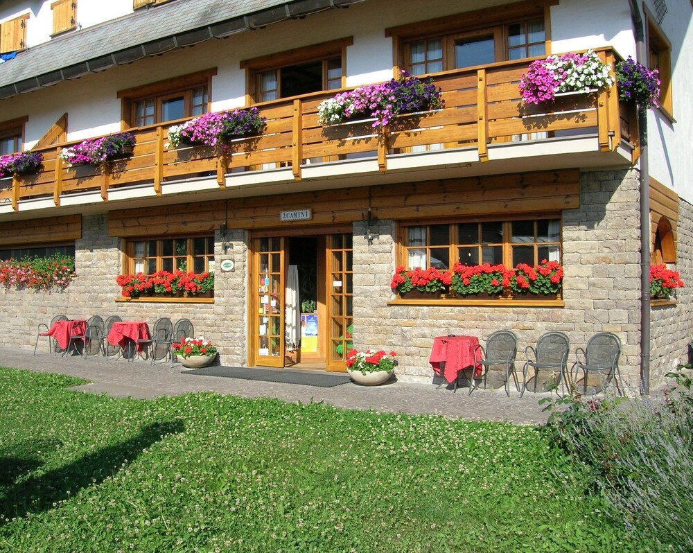 Hotel 2 Camini - carbon neutral hotel in Baselga Di Pine