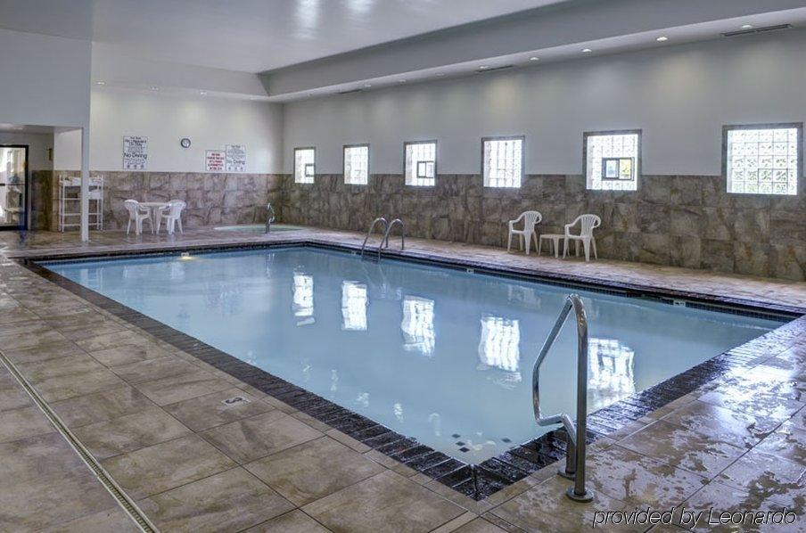 Boarders Inn & Suites - photo 5
