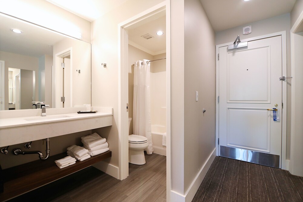Royal Amsterdam Hotel - photo 14