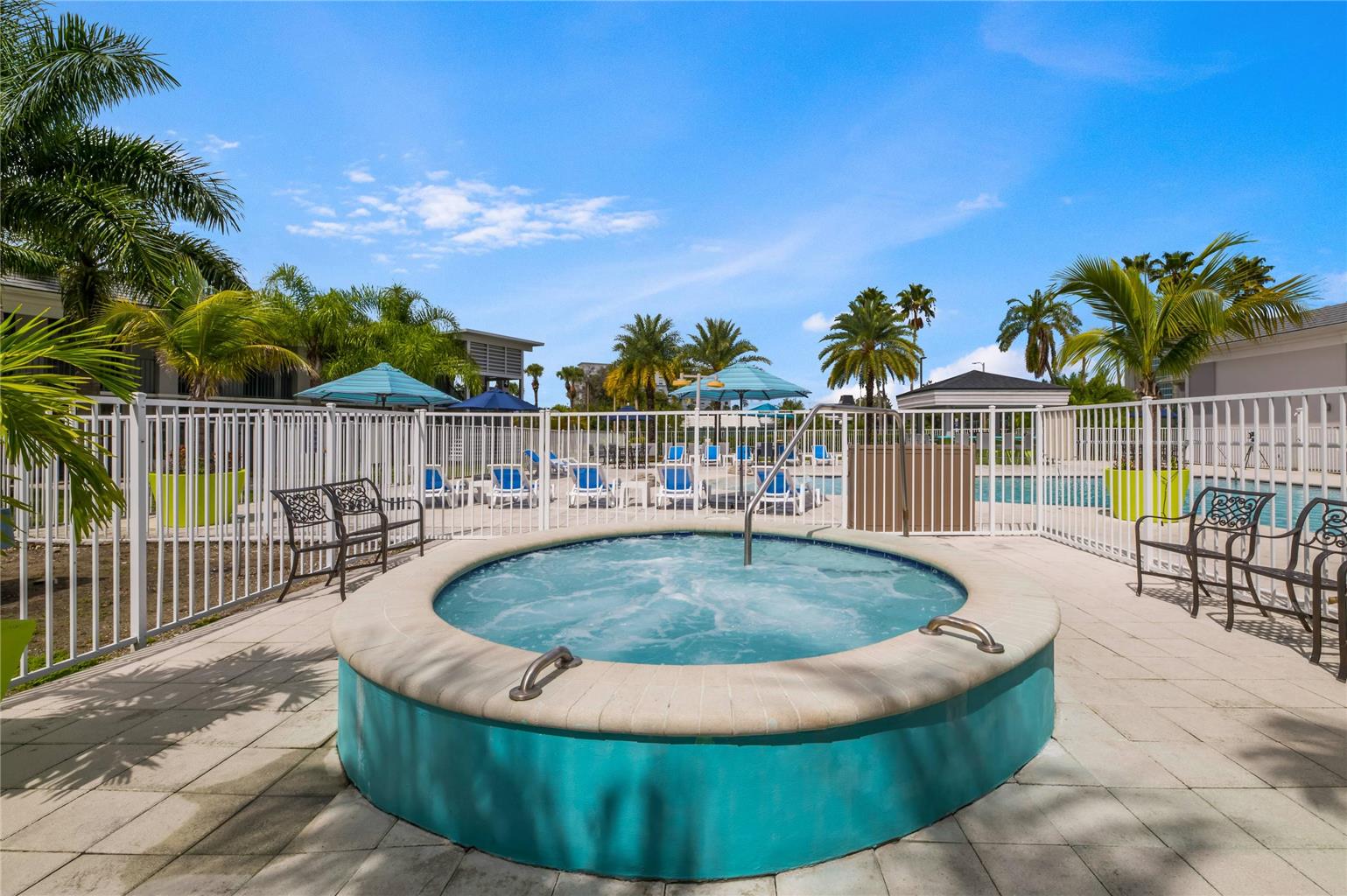 Clarion Inn & Suites Across From Universal Orlando Resort - photo 42