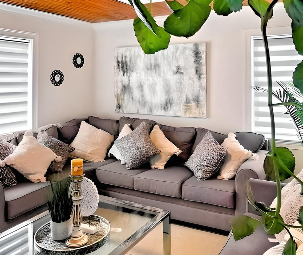 Chic Ocean Miami 88 — hotel in Cutler Bay