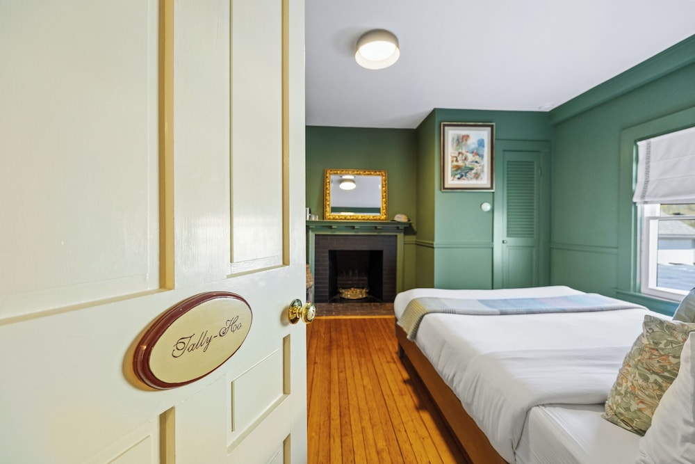 Hartstone Inn - photo 50