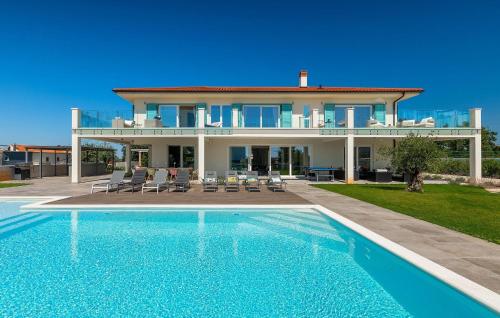 Villa Medici — 4-Star Luxury Hotel in None, Croatia