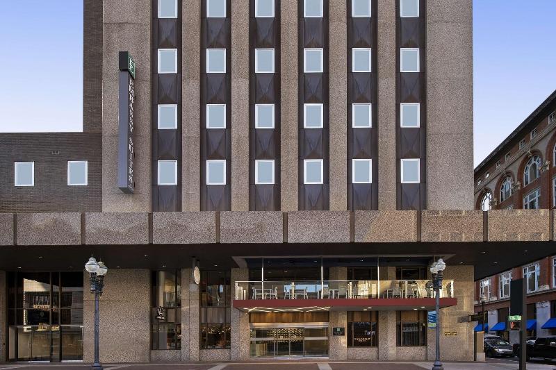 Embassy Suites by Hilton Knoxville Downtown - photo 18