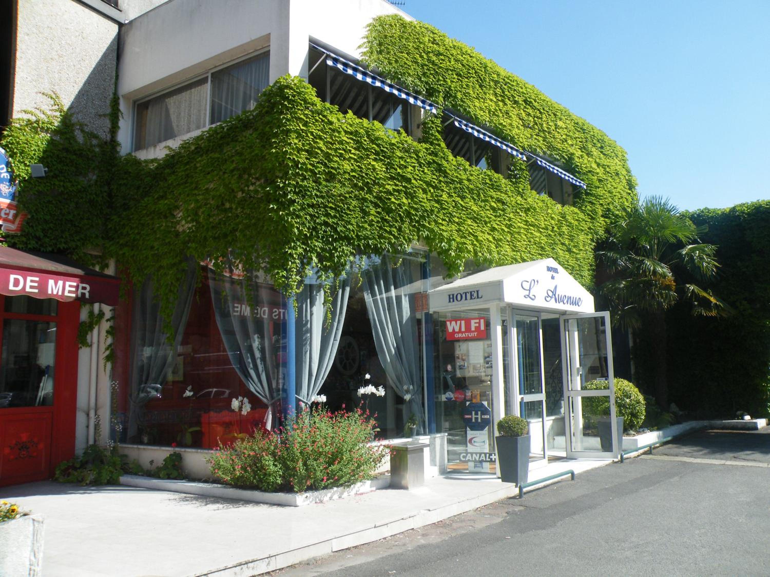 Hôtel de L'Avenue — hotel in Saintes