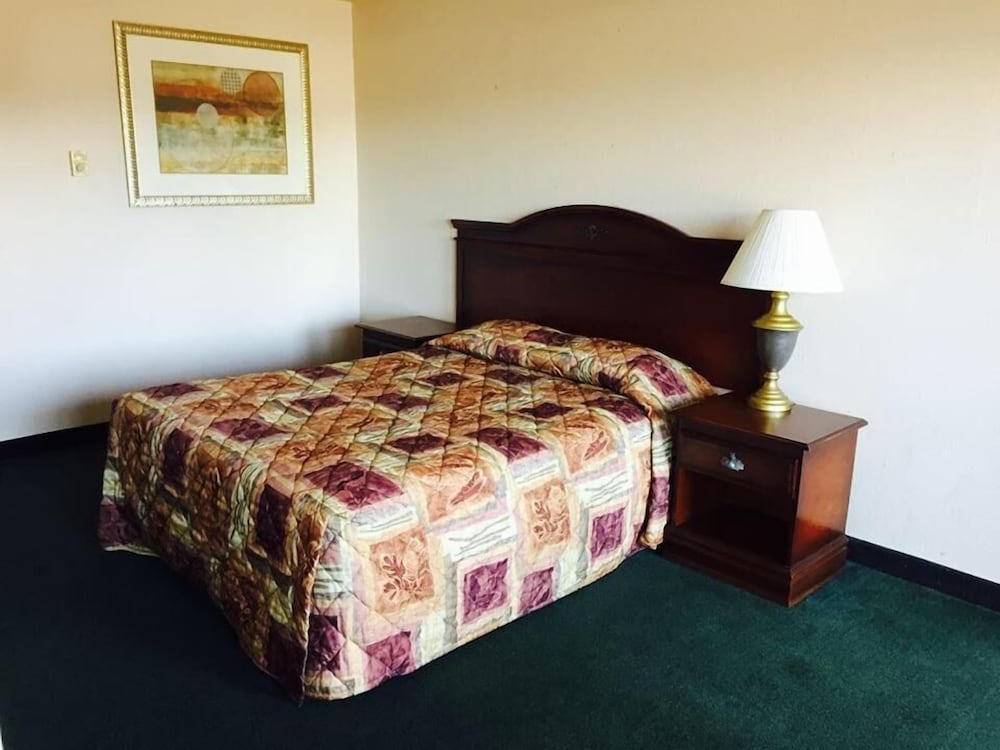Summer Wind Budget Motel - photo 6
