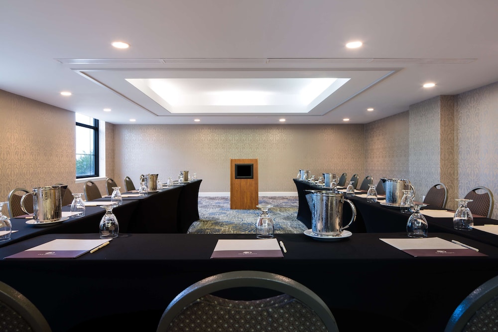 DoubleTree by Hilton Hotel Laurel - photo 42