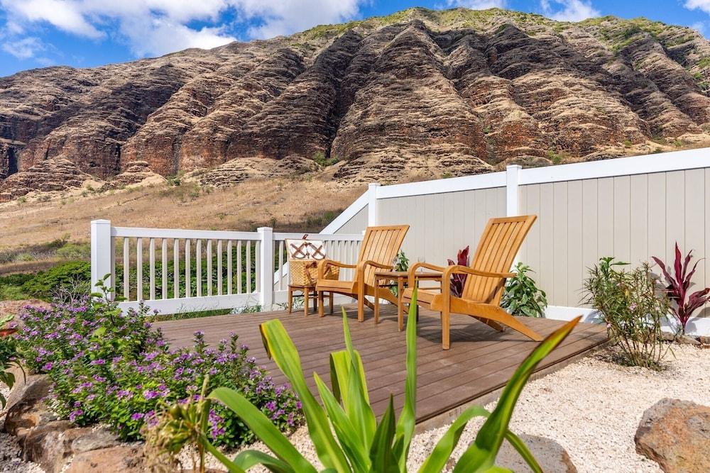 Ocean Views Modern New Build Yard 10min to Beach Ocean Escape by Avantstay — hotel in Waianae