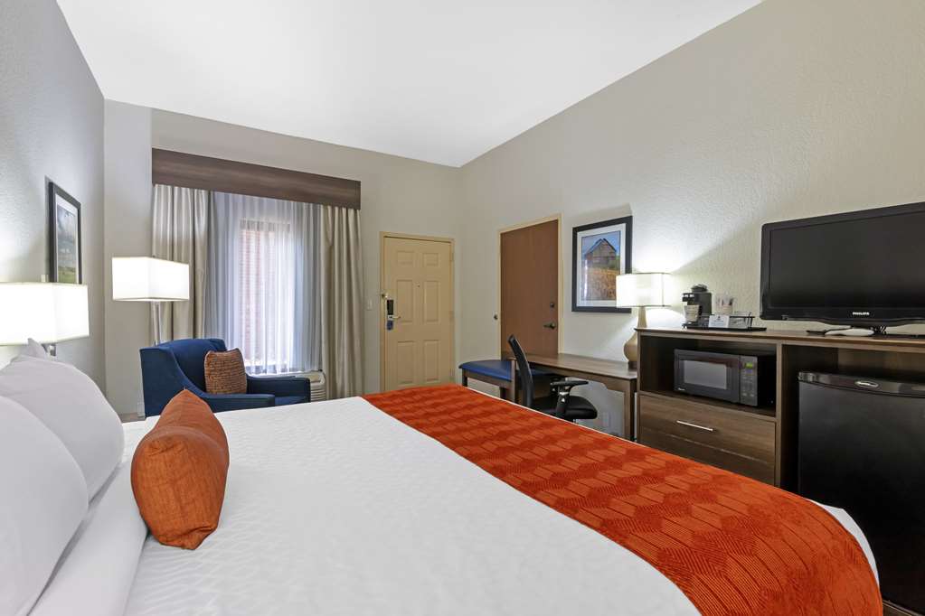 Best Western Colonial Inn - photo 15