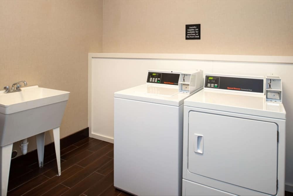 Hampton Inn Glenwood Springs - photo 48