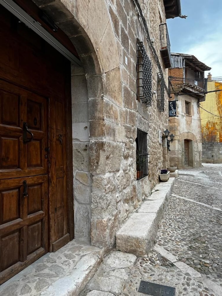 Hospederia Jaramillo — hotel in Penaranda De Duero