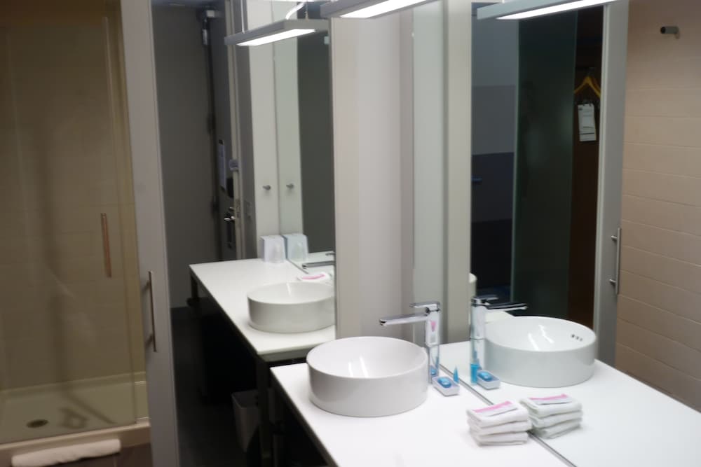 Aloft Raleigh Durham Airport Brier Creek - photo 39