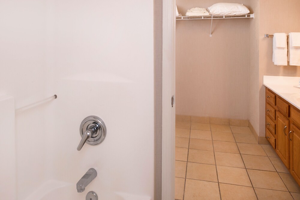 Charwood Suites - photo 16