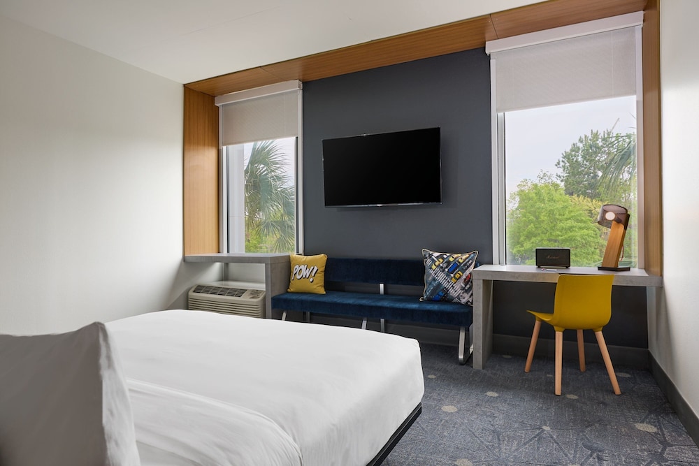 Aloft Charleston Airport & Convention Center - photo 14