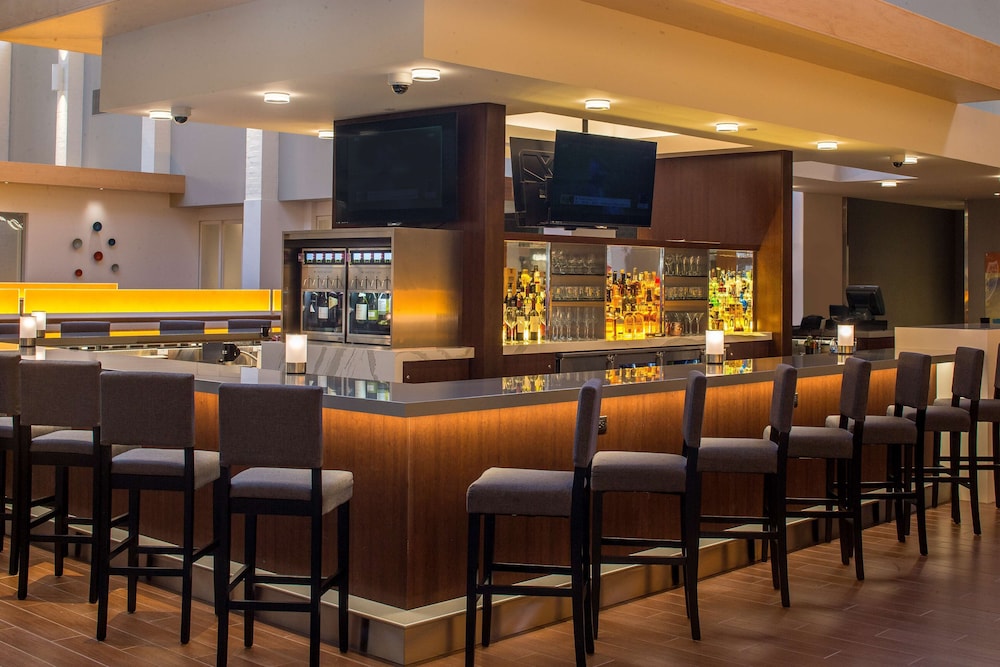 DoubleTree by Hilton Pittsburgh Cranberry - photo 87